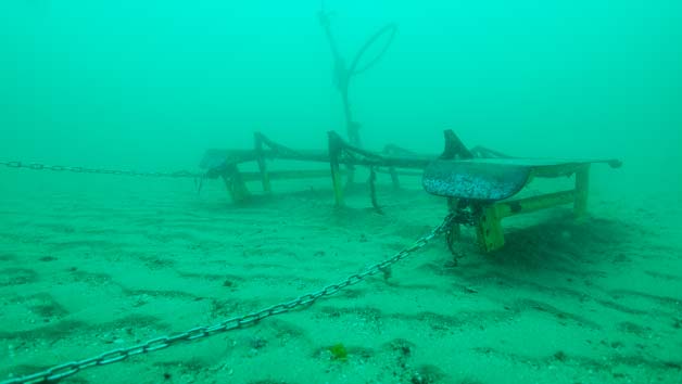 海底地質調査・海底耕運作業の写真